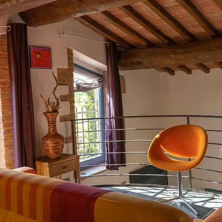 Tatil Evi Monteriggioni Suite *