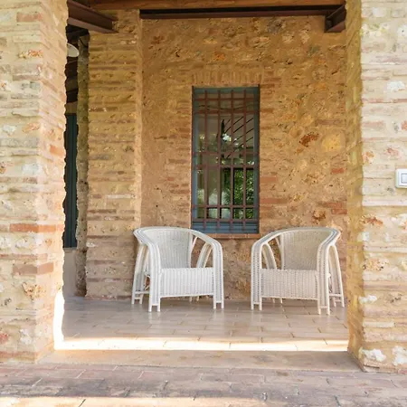 Monteriggioni Suite *