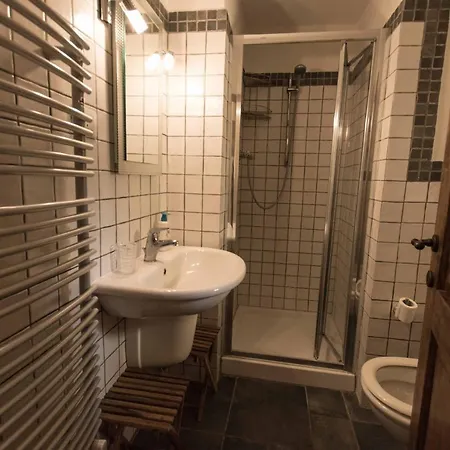 Monteriggioni Suite *